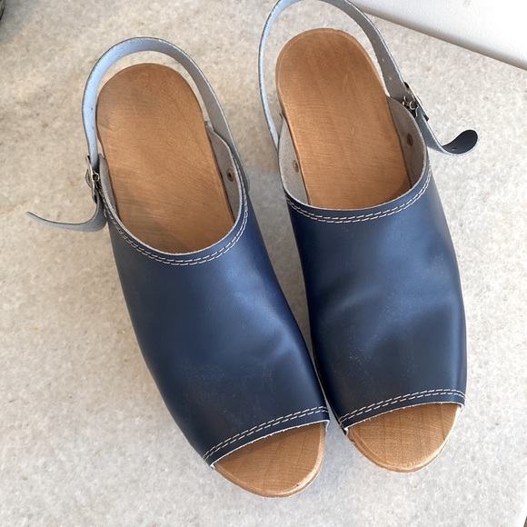 Worn only once. Bought on Etsy came from Sweden. Lightweight wood clogs. - Picture 2 of 5